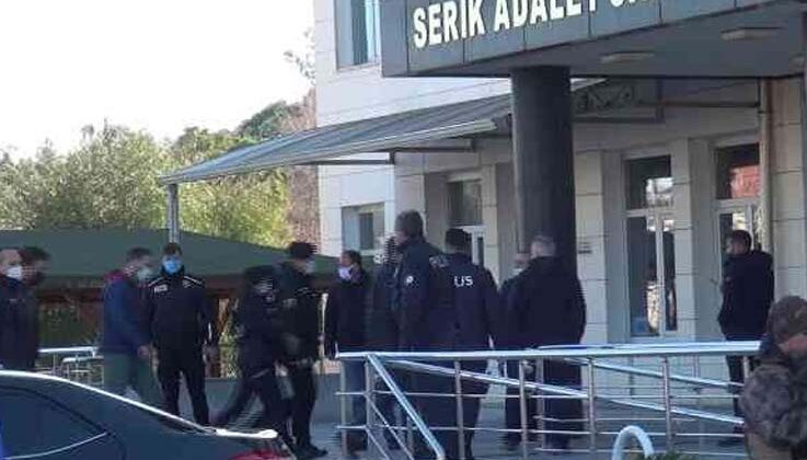 Emlak zengini kadının cinayet şüphelisi 6 şahıs, adliyeye çıkartıldı