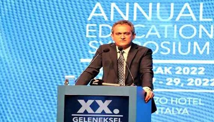 Bakan Özer: “Yüz yüze eğitime devam edeceğiz”