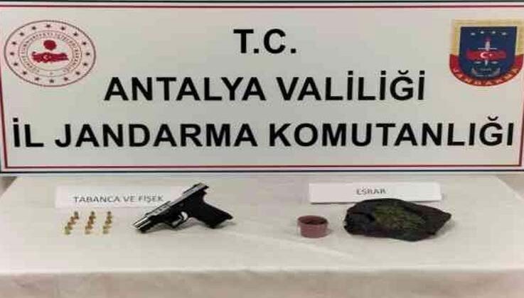 Antalya’da jandarmadan uyuşturucuya geçit yok