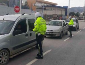 Antalya’da havadan ve karadan trafik denetiminde bin 117 sürücüye ceza