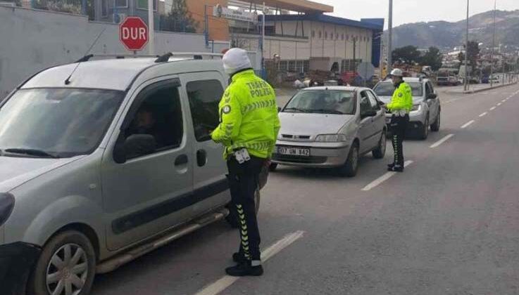 Antalya’da havadan ve karadan trafik denetiminde bin 117 sürücüye ceza