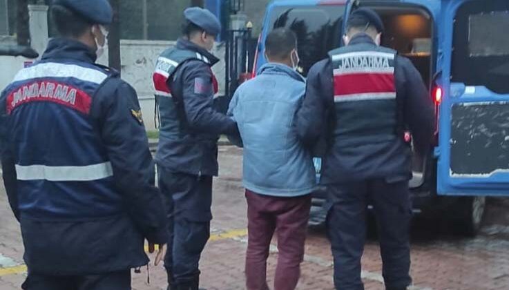 Hırsızlık suçundan aranan şahıs, jandarma operasyonuyla yakalandı