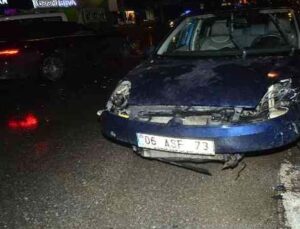 Lüks otomobilin karıştığı kazada 1 kişi yaralandı