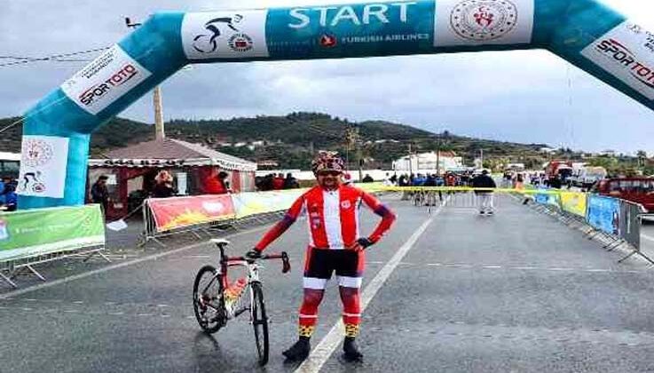 Antalyaspor bisiklet takımı kürsüde