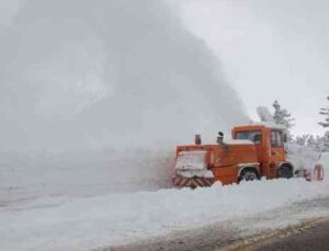 Antalya-Konya karayolu tüm araç trafiğine kapatıldı