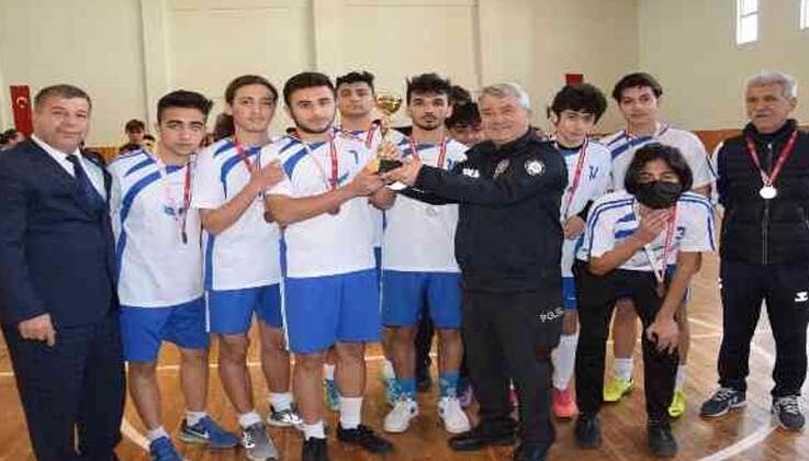 Kumluca Genç Erkekler Futbol Turnuvasının şampiyonu belli oldu