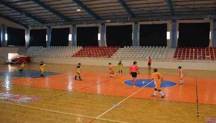 Korkuteli’nde okullar arası futsal turnuvası başladı