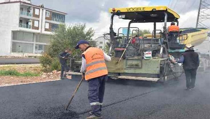 Kepez’in 2 mahallesine sıcak asfalt