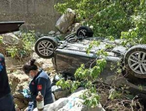 Antalya’da trafik kazası; 3 yaralı