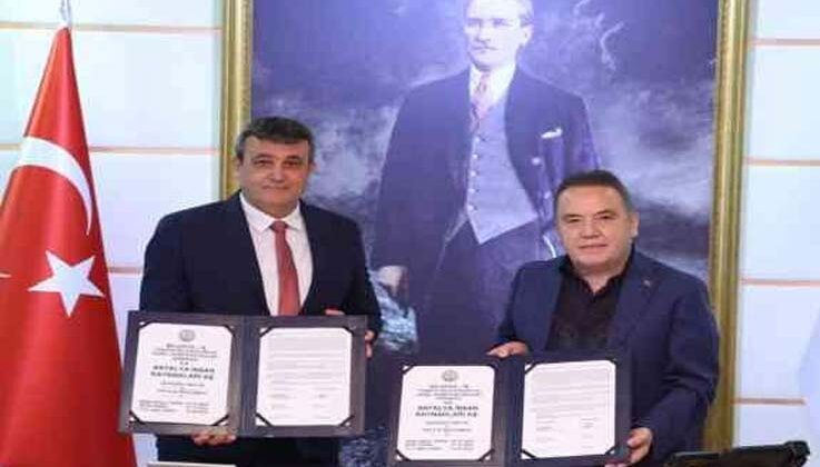 Büyükşehir Belediyesinde toplu iş sözleşmesi imzalandı