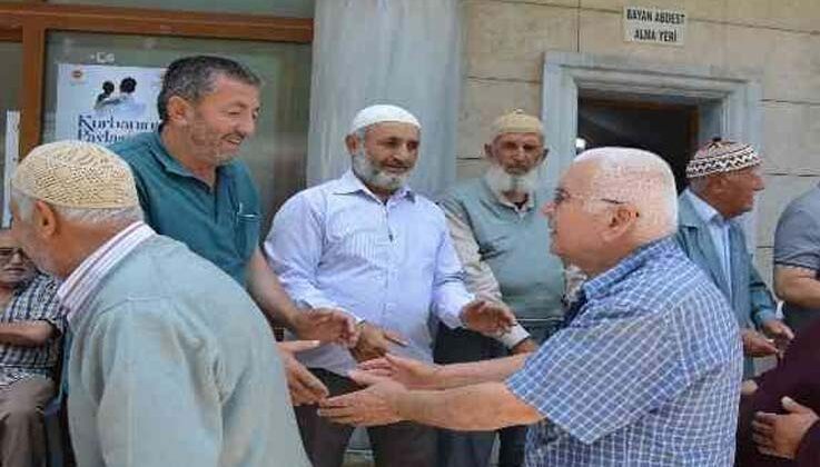 Korkuteli’nde hacı adayları dualarla uğurlandı