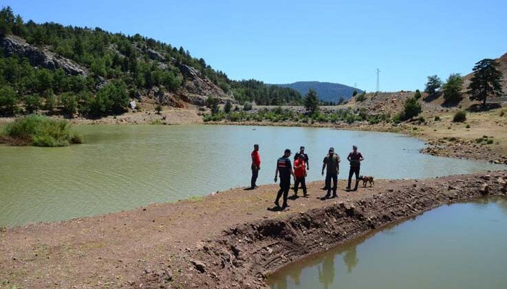 Yaşlı kadını arama çalışmalarına skorsky tipi helikopter de dâhil oldu