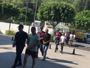 Antalya’da 20 düzensiz göçmen yakalandı