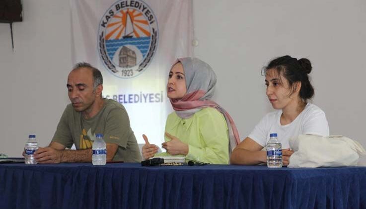 Kaş’ta seracılık kursu açıldı