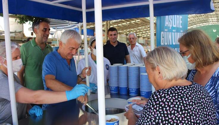 Büyükşehirden Finike, Kaş, Gazipaşa ve Kemer’de aşure dağıtımı