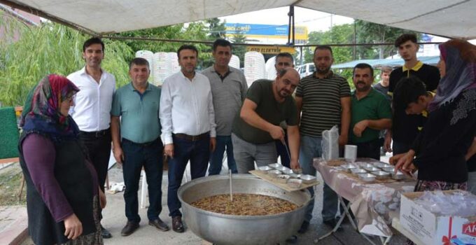 Korkuteli’de aşure dağıtımı