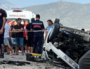 Antalya’da feci kaza: Dede ile 2 yaşındaki torunu öldü, 4 kişi yaralandı