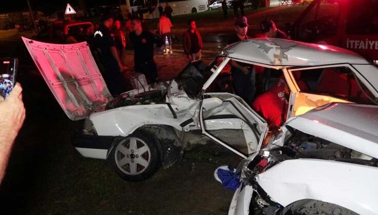 Antalya’daki trafik kazasında can pazarı: 4 yaralı