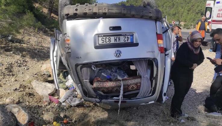 Antalya’da trafik kazası: 3 yaralı