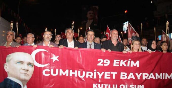 Döşemealtı’nda Cumhuriyet coşkusu