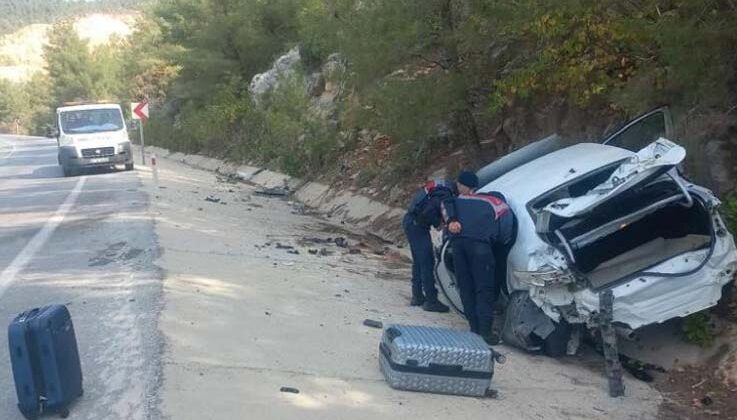 Antalya’da trafik kazası; 2 yaralı