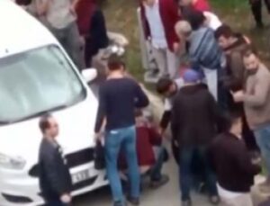 Dilendirilirken kaldırımda ayağı takılıp düşen küçük çocuk aracın altında kaldı
