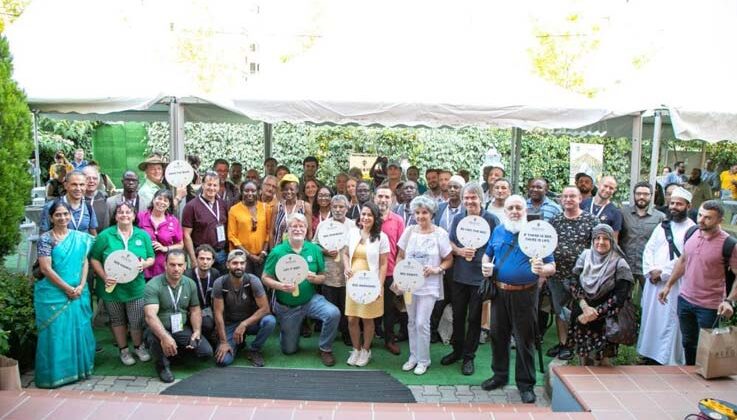 Dünya Arıcılık Kongresi katılımcıları Anadolu Arı ürünlerini incelendi