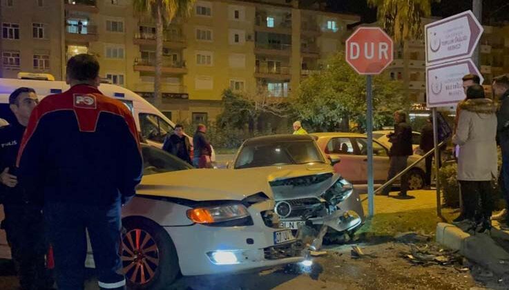 Gazipaşa’da 5 aracın karıştığı zincirleme trafik kazası: 1 yaralı