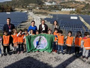 Güneş Enerji Tesisi, minik çevrecileri ağırladı