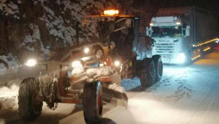 Antalya- Konya Kara Yolu tırların geçişine kapatıldı