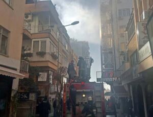 Antalya’da sokağı dumana boğan yangın