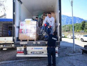 Kemer’den iki yardım tırı daha yola çıktı