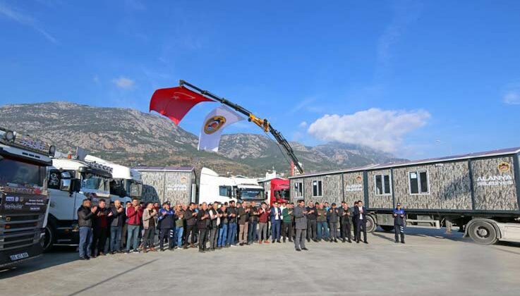 Alanya Belediyesi’nden deprem bölgesine konteyner desteği