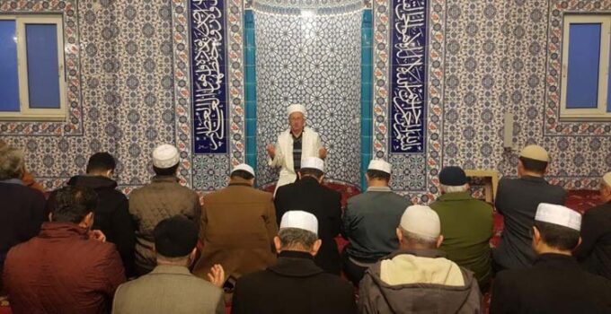 Gazipaşa’da sabah namazında depremzedeler için Kur’an-ı Kerim okundu