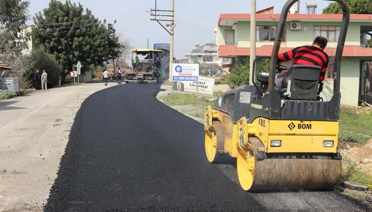 Serik’te sıcak asfalt çalışması