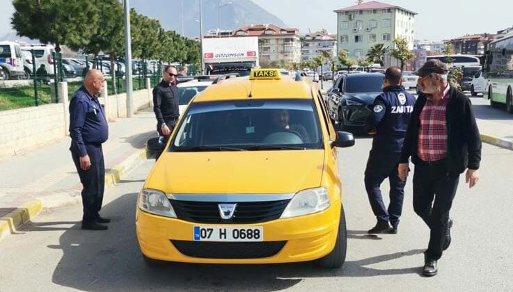 Alanya’da halk otobüsleri ve taksiler denetlendi