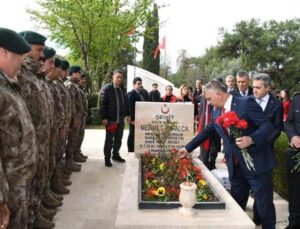 18 Mart Şehitleri Anma Günü ve Çanakkale Deniz Zaferi’nin 108’inci Yıldönümü anıldı