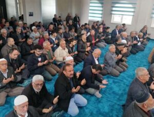 Kumluca’da Saricasu Dariyemezler Hz. Ali Camii ibadete açıldı