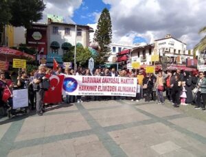 Şehirde kiralar 50 bin lirayı buldu, kiracılar protesto etti