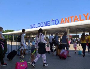 Antalya turizmde tüm zamanların en iyi başlangıç rekorunu kırdı