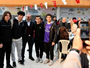 Başkan Uysal, ‘Bir elimiz deprem bölgesinde’
