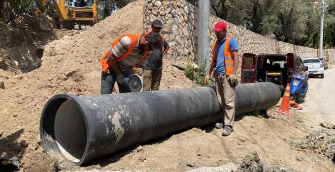 Kaş İslamlar’ın 30 yıllık su sorunu çözülüyor