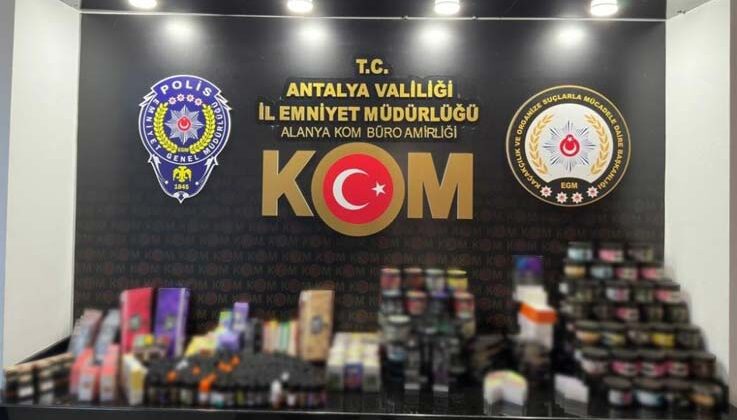 Antalya’da üç ilçede kaçakçılık operasyonu