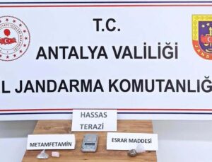 Antalya’da jandarmadan uyuşturucu operasyonları