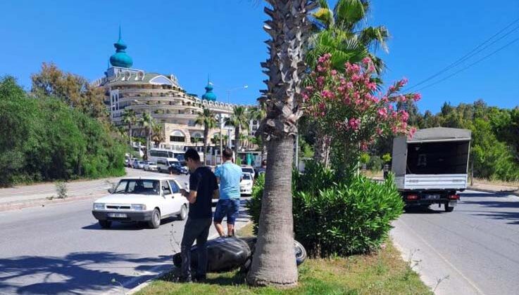 Motosikletiyle palmiyeye çarpan İngiliz turist öldü