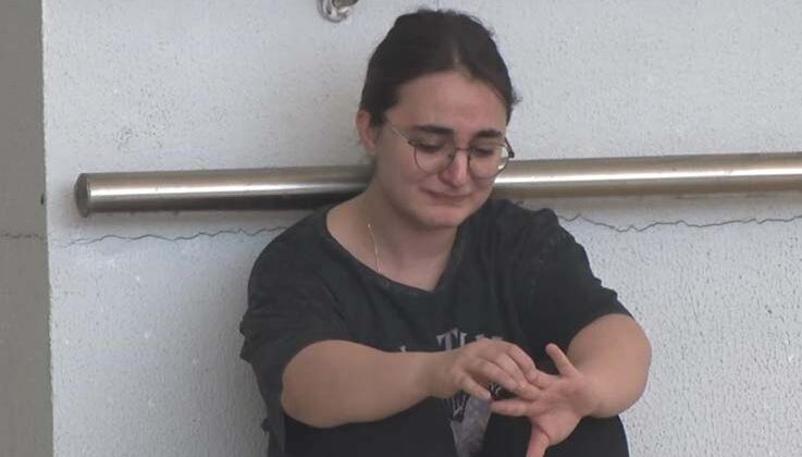 Kapının kapalı olduğunu görünce dünyası başına yıkıldı