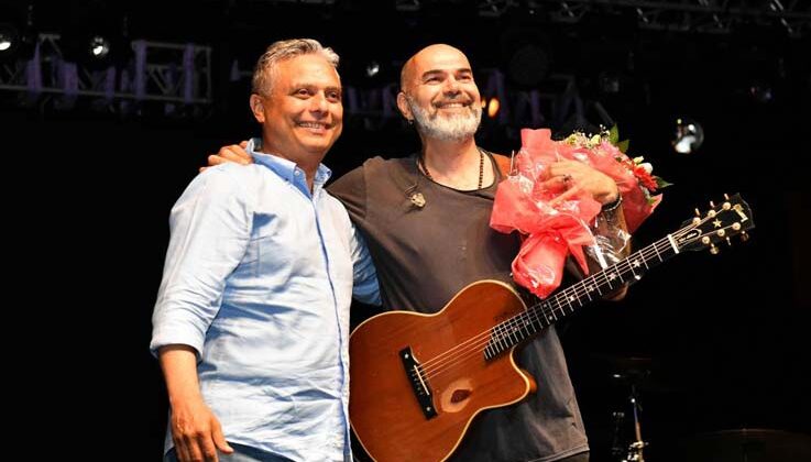 Gençler yılın stresini attılar