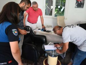 Yolda bulduğu 15 bin lirayı sahibine ulaştırdı