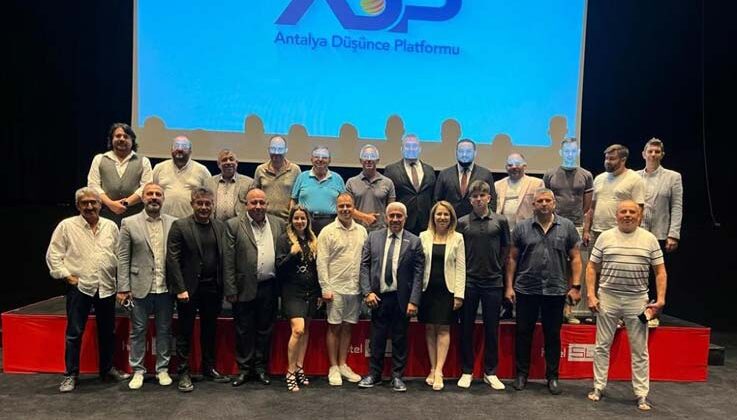 Antalya Düşünce Platformu’ndan Ukrayna hamlesi