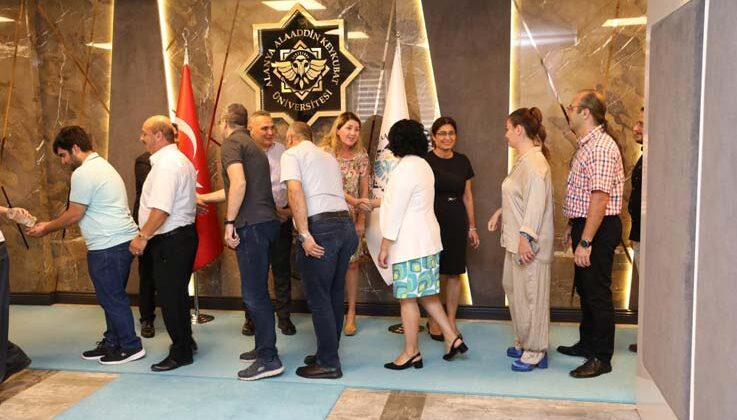 ALKÜ’de bayramlaşma